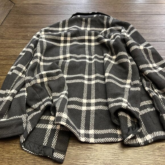 Cat & Jack Dark Grey and White Plaid Flannel Thick Shirt Kids Size Large - Picture 3 of 3